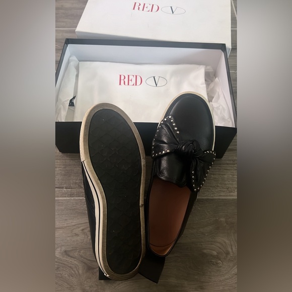 Valentino RED Studded Bow Flats - Picture 2 of 2